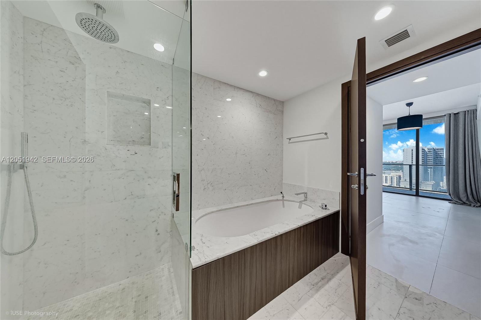1000 Brickell Plaza 2110 Property Photo 10