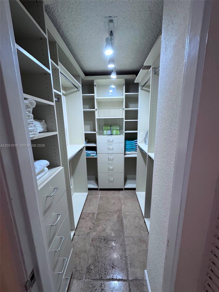 2501 S Ocean Drive 921 Property Photo 11