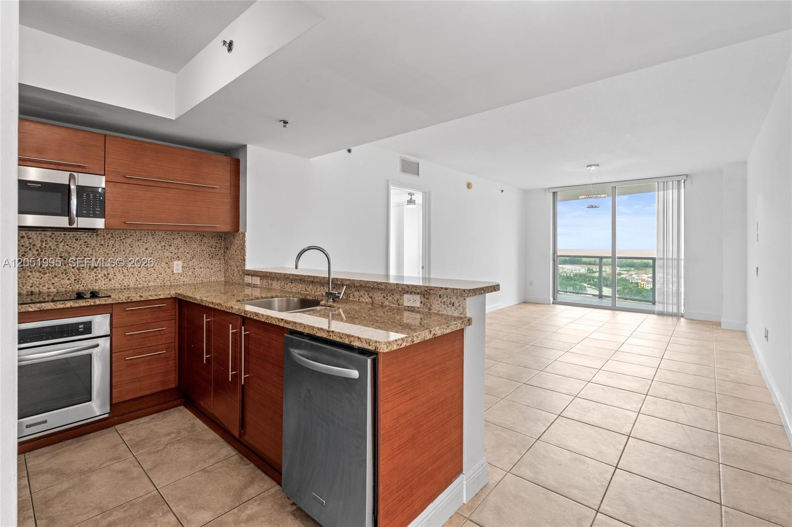 2681 N Flamingo Road 2205s Property Photo 5