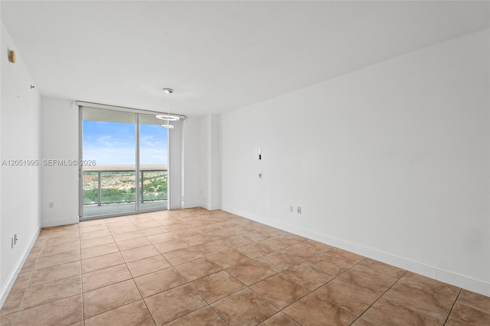 2681 N Flamingo Road 2205s Property Photo 6