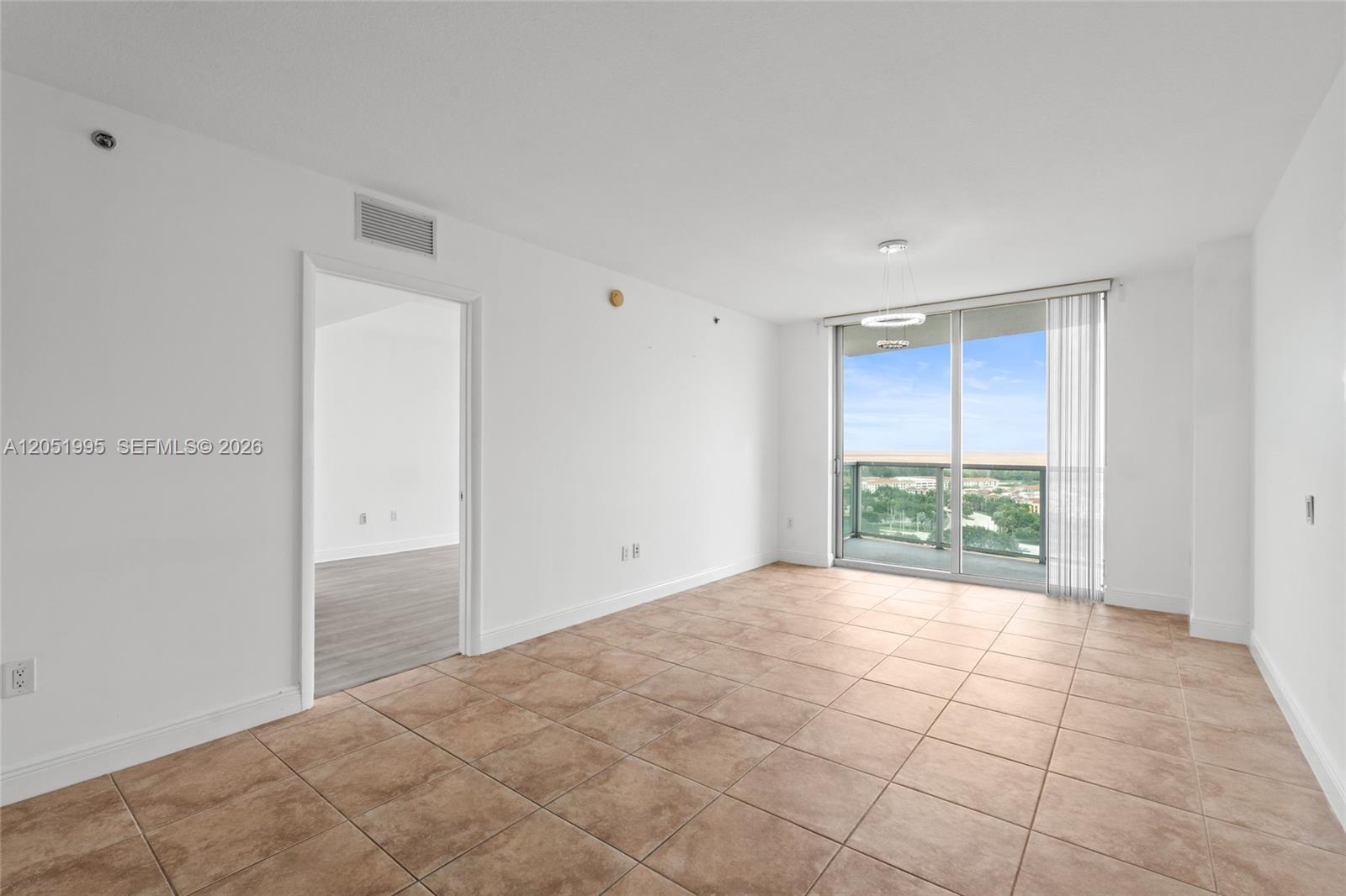 2681 N Flamingo Road 2205s Property Photo 14