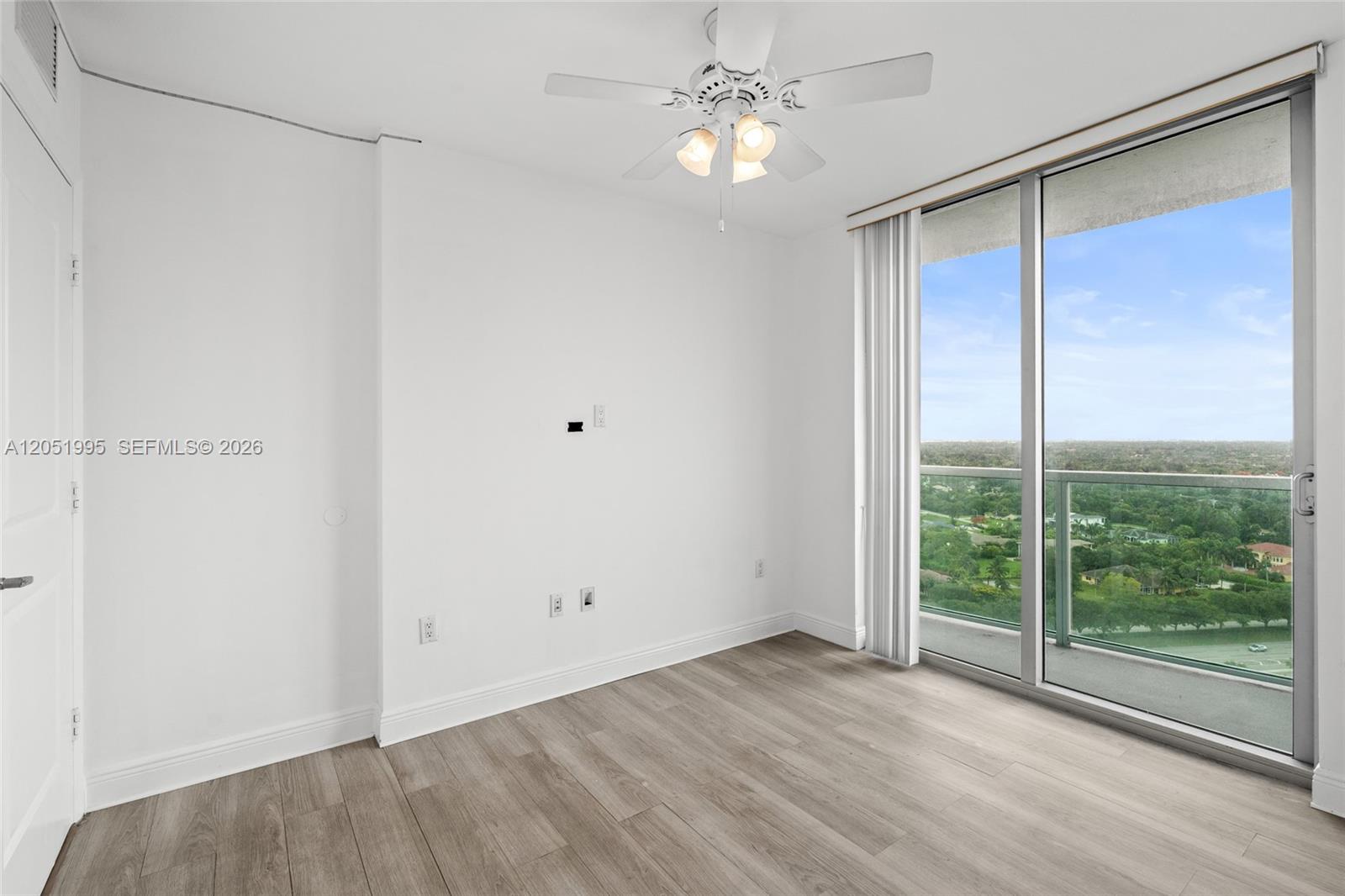 2681 N Flamingo Road 2205s Property Photo 23