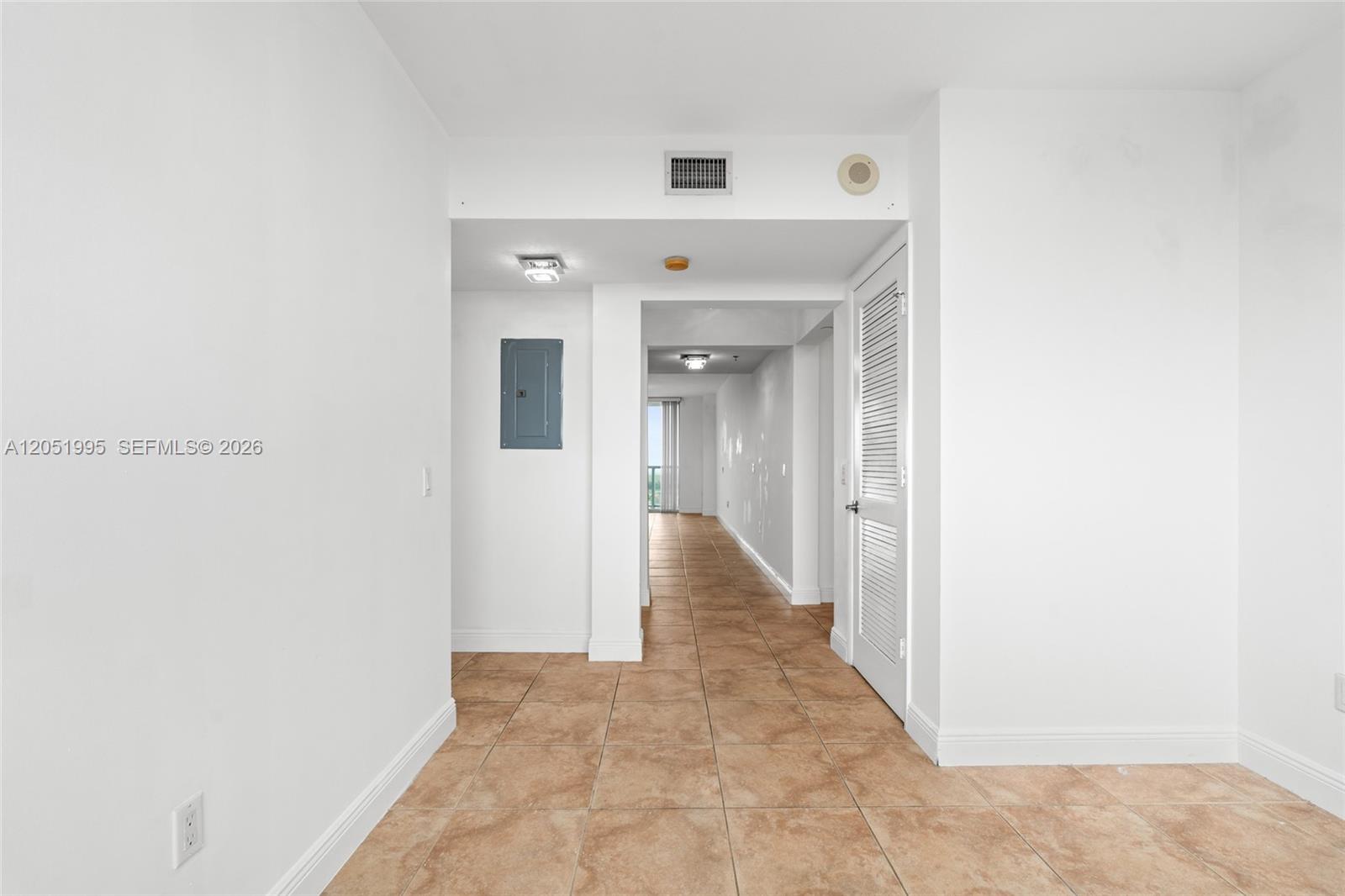 2681 N Flamingo Road 2205s Property Photo 34