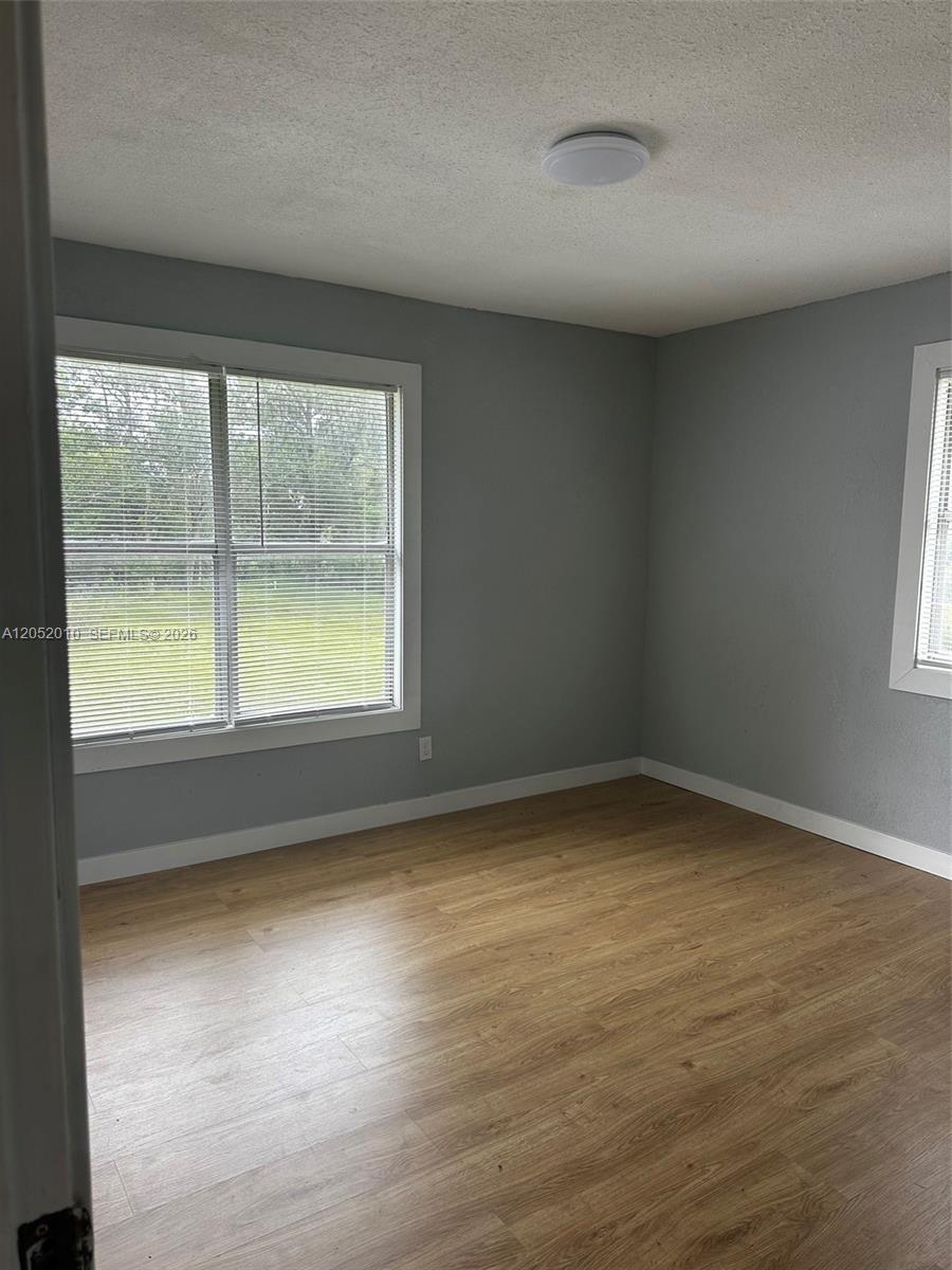 450 N Isora Property Photo 8