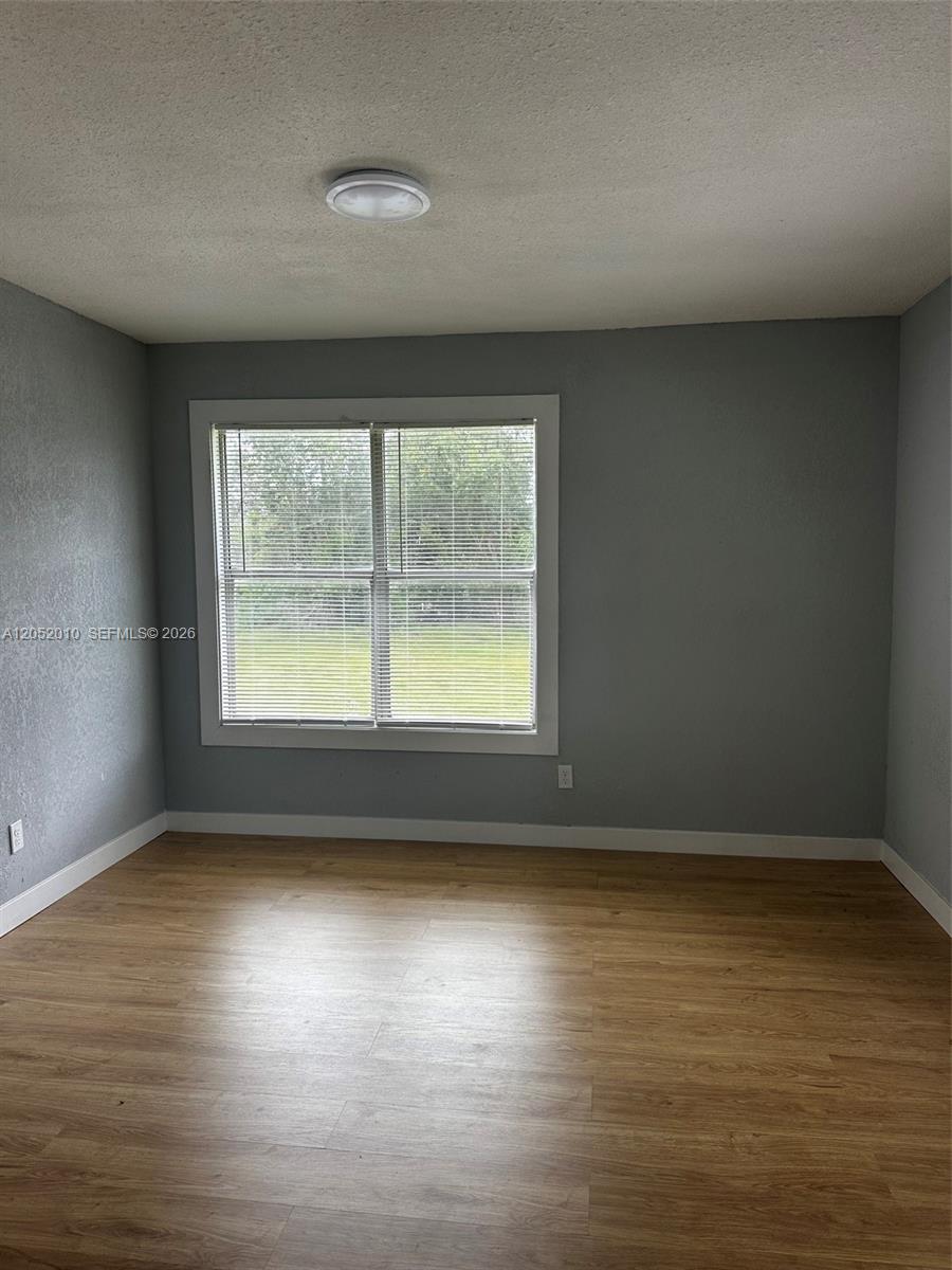 450 N Isora Property Photo 10