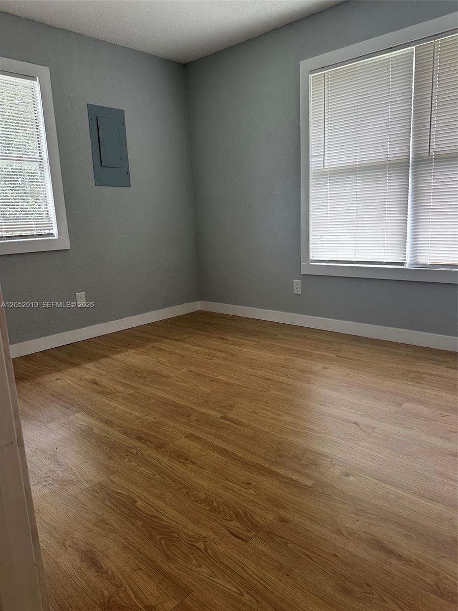 450 N Isora Property Photo 11