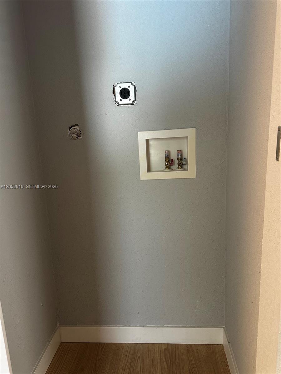450 N Isora Property Photo 20