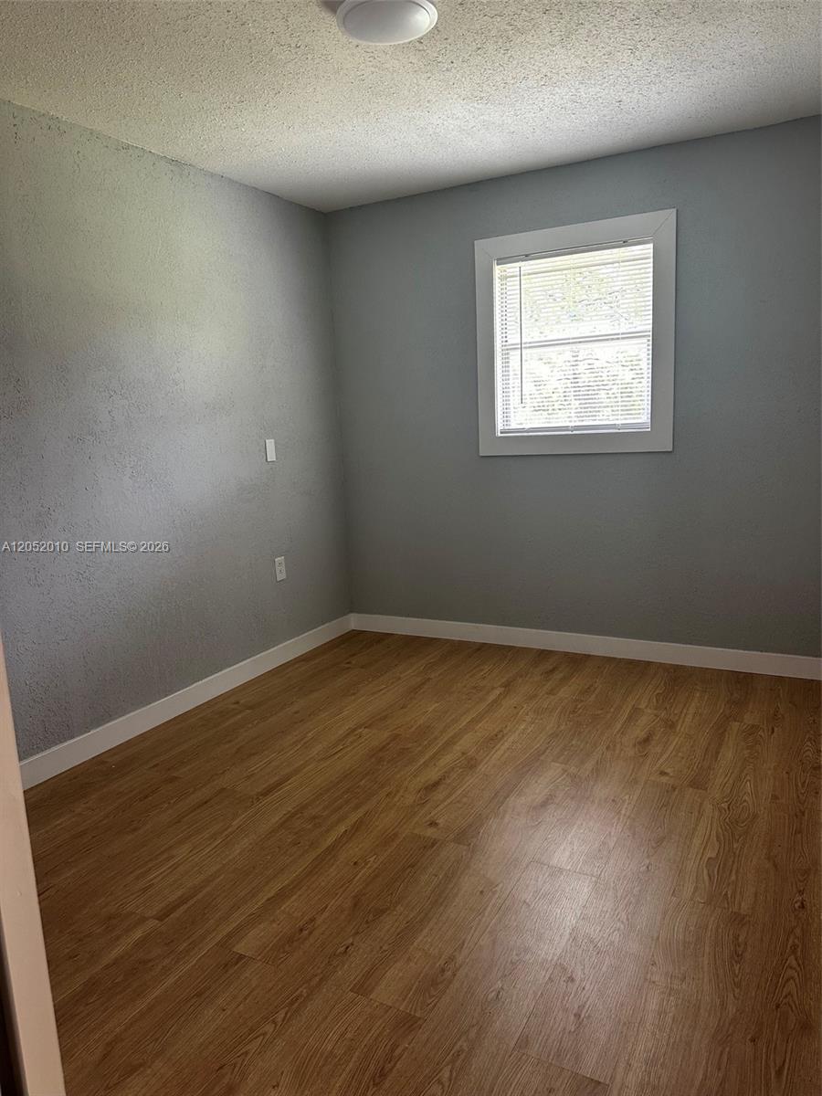 450 N Isora Property Photo 23