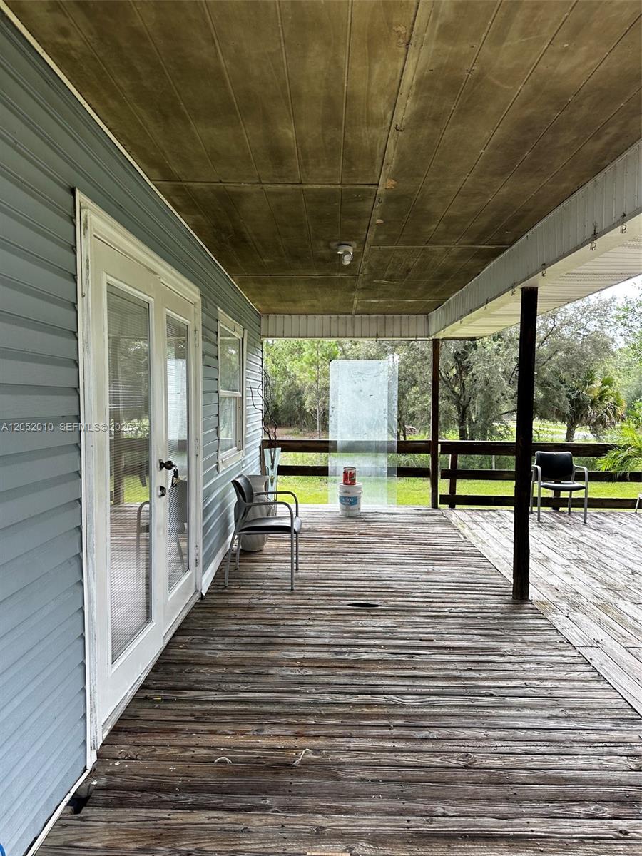 450 N Isora Property Photo 25
