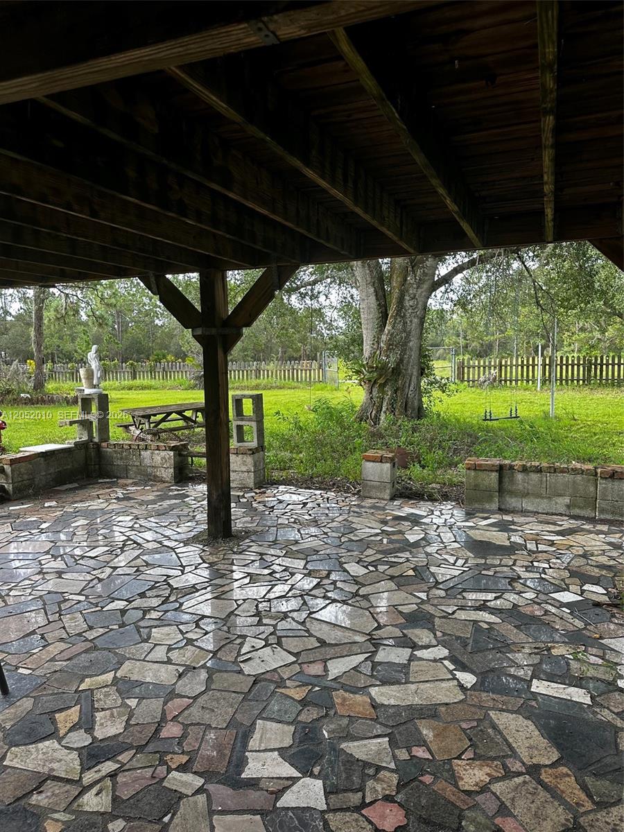 450 N Isora Property Photo 31