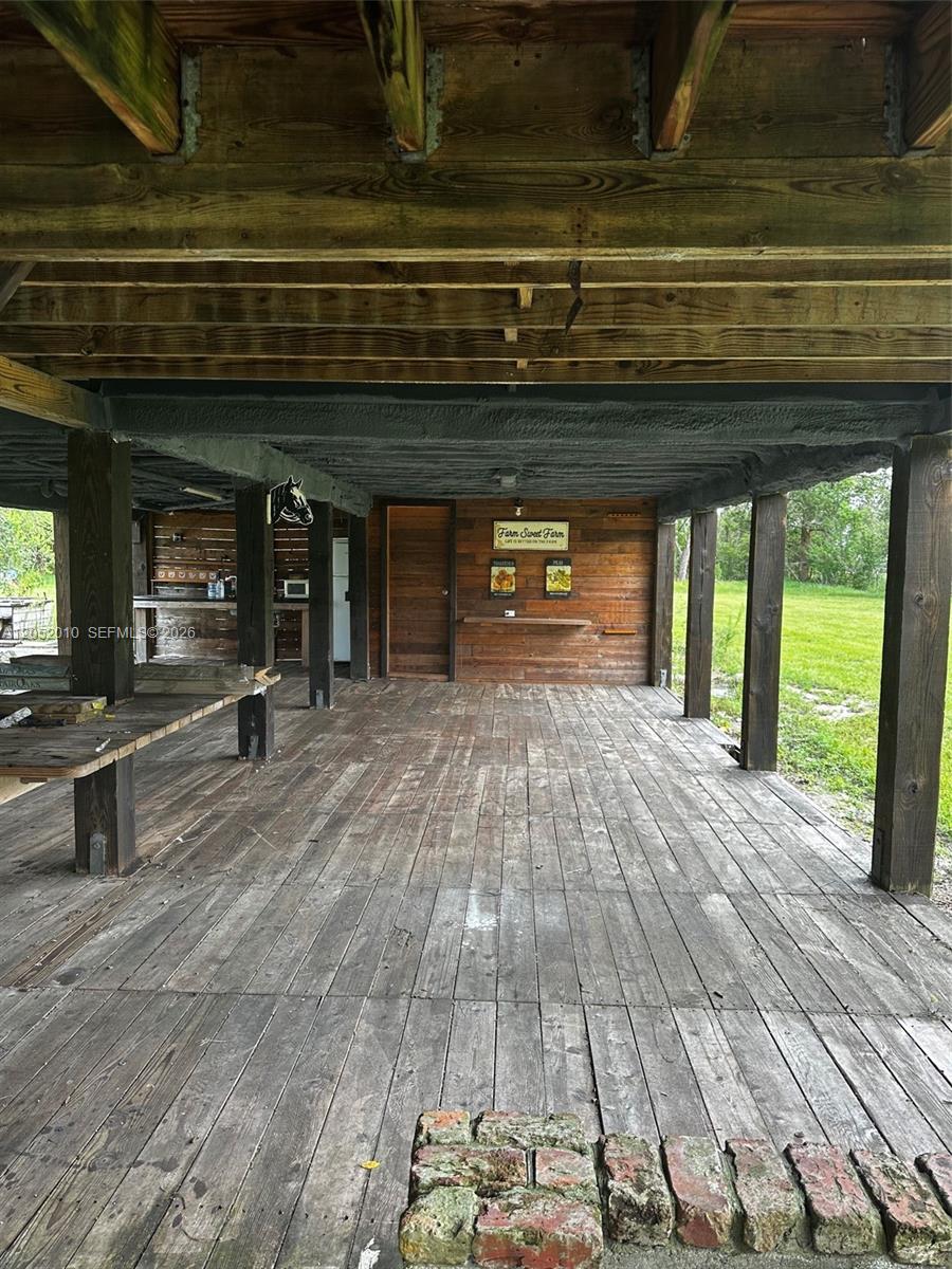 450 N Isora Property Photo 34