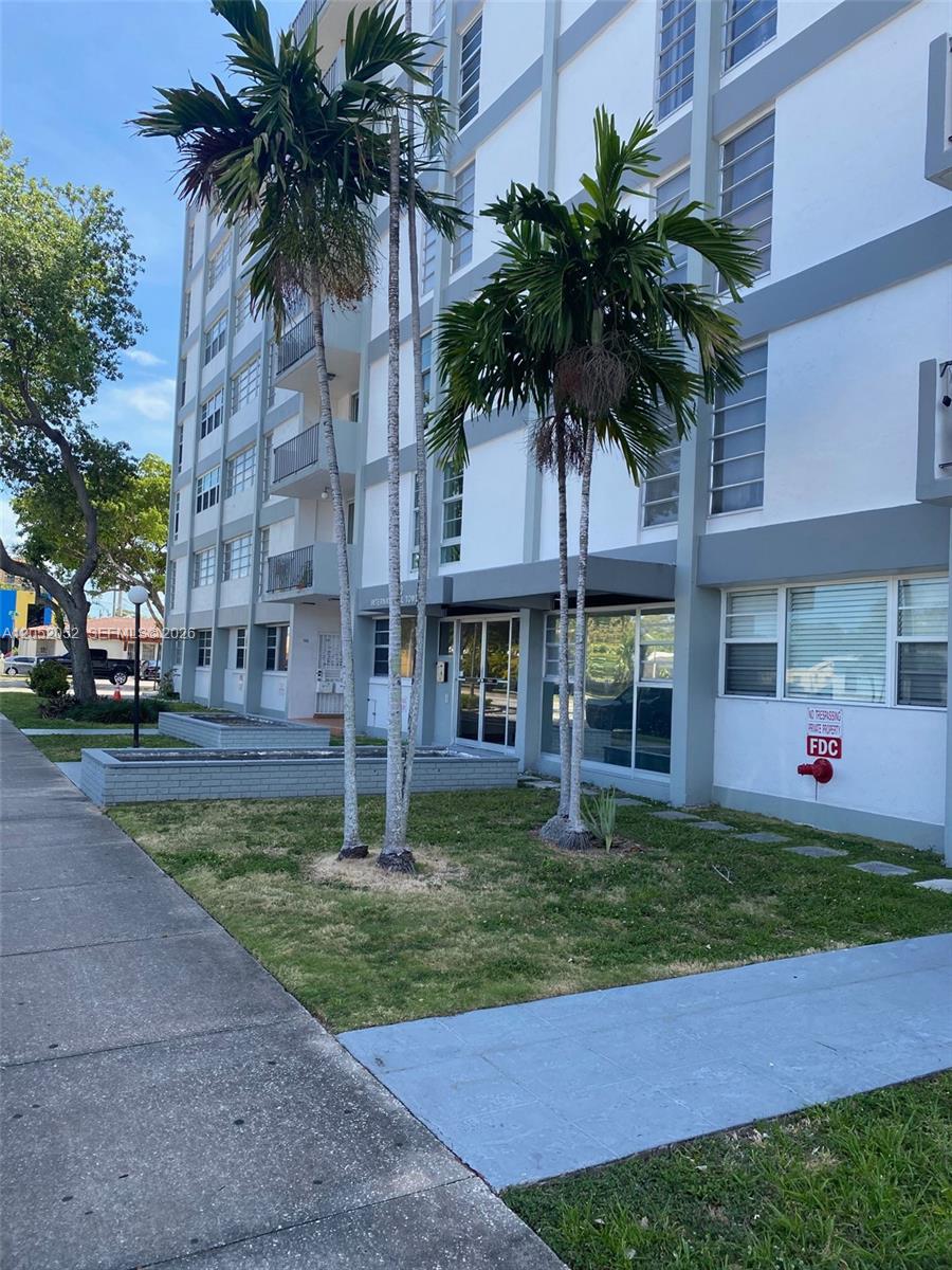 1400 SW 27th Avenue 202