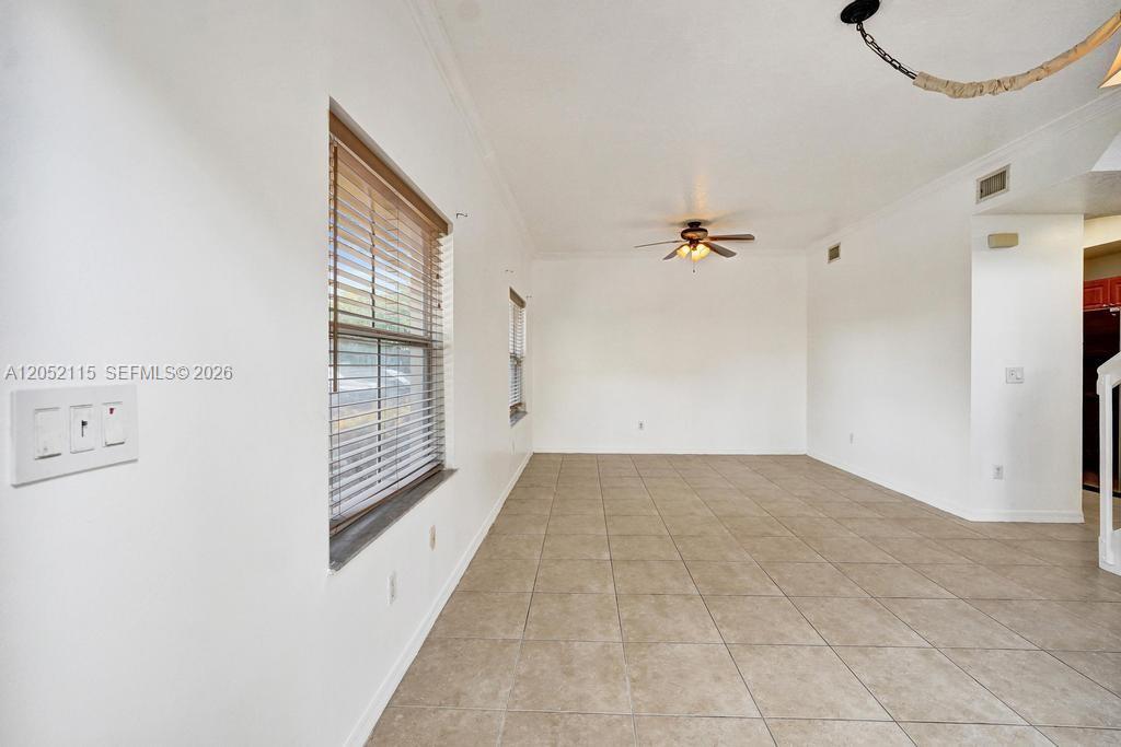 2316 Coral Reef Court 4705 Property Photo 4