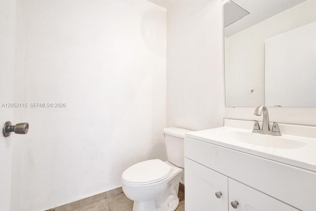 2316 Coral Reef Court 4705 Property Photo 19