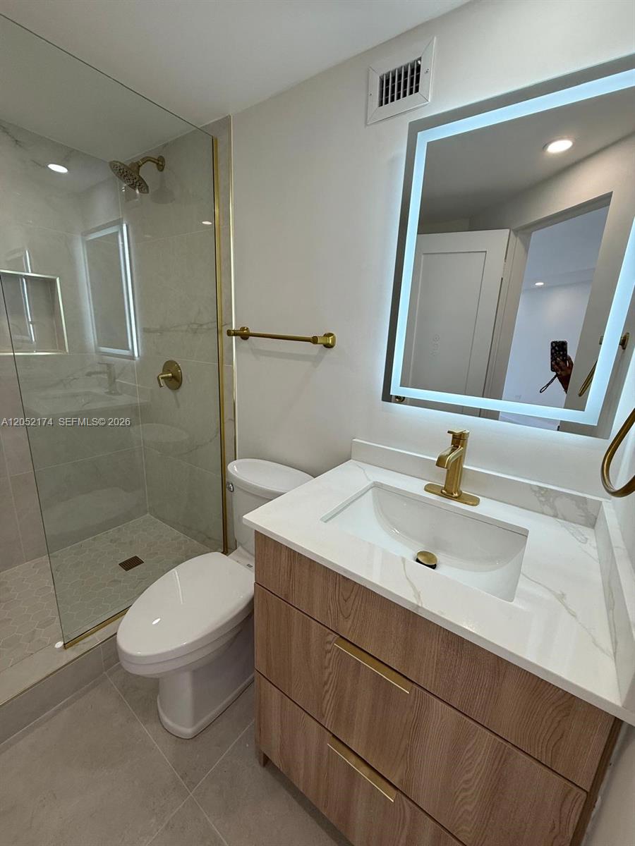 999 Brickell Bay Drive 1904 Property Photo 37