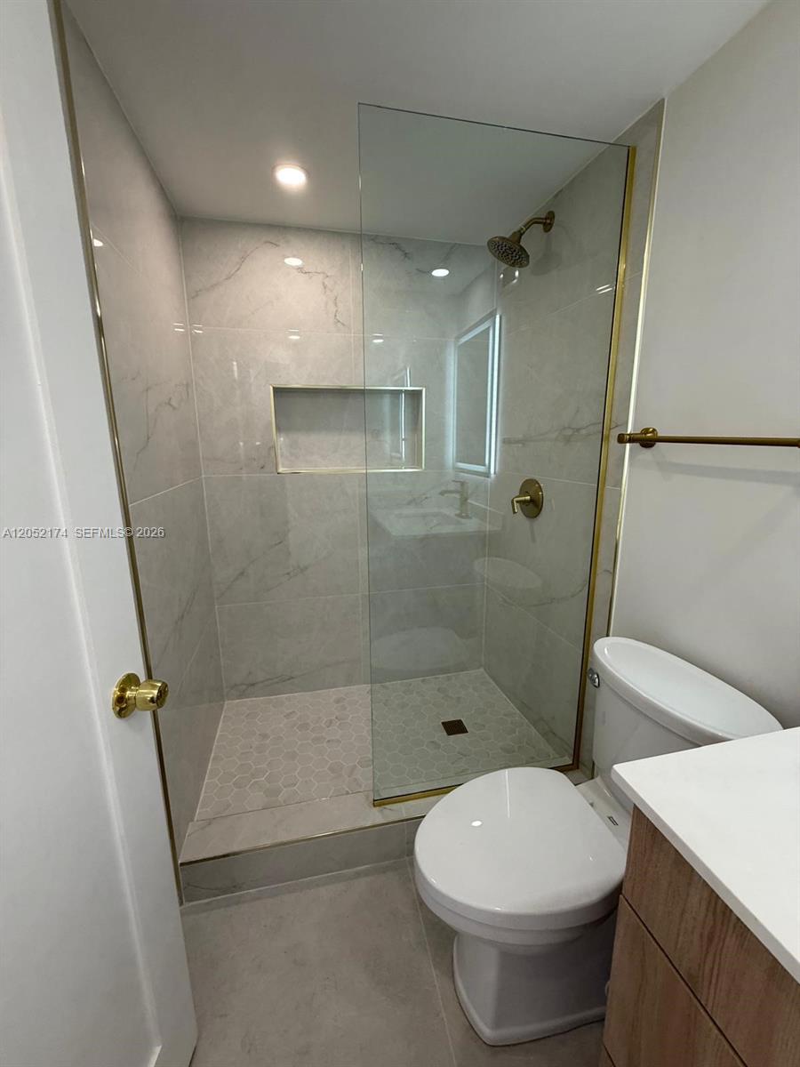 999 Brickell Bay Drive 1904 Property Photo 38