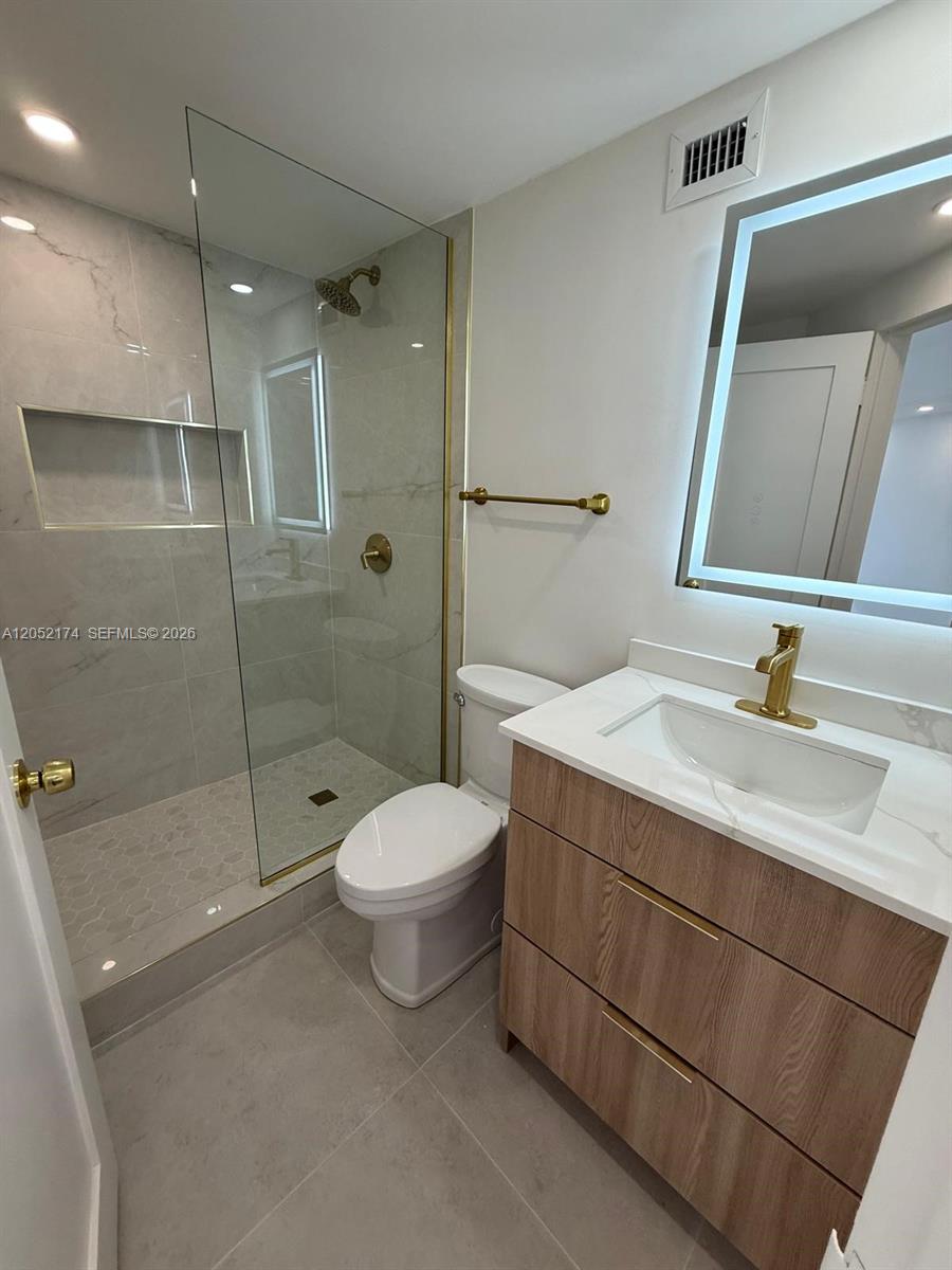 999 Brickell Bay Drive 1904 Property Photo 39