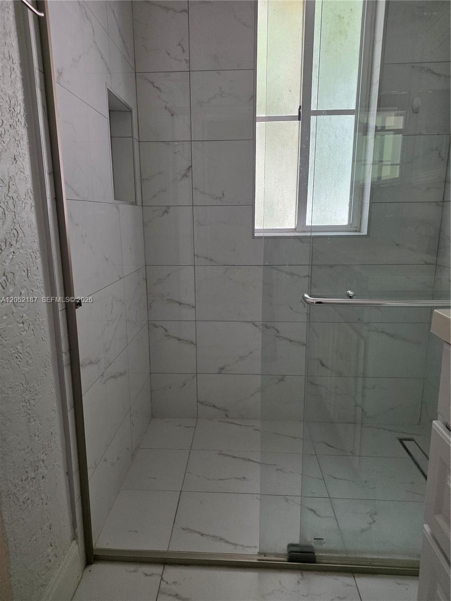 A12052187 Property Photo 6