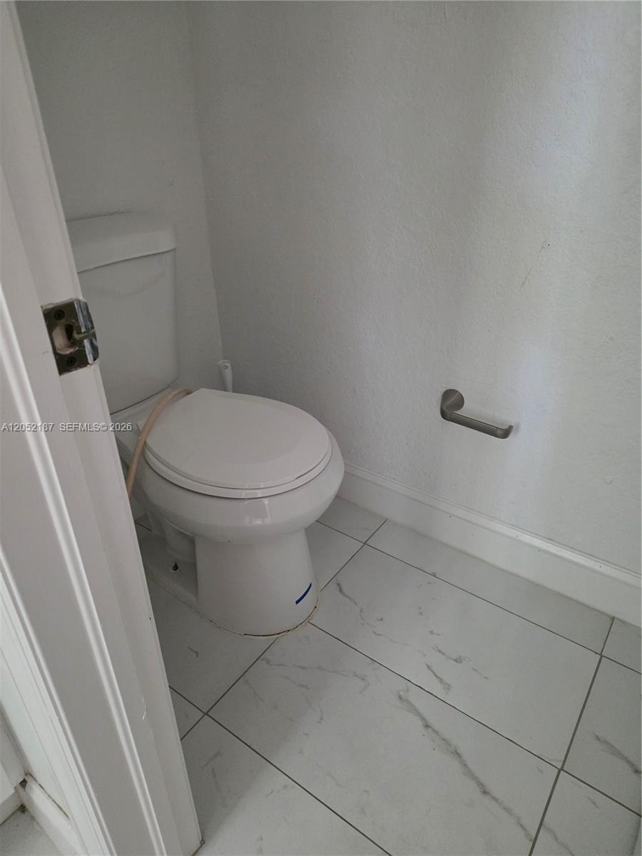 A12052187 Property Photo 7