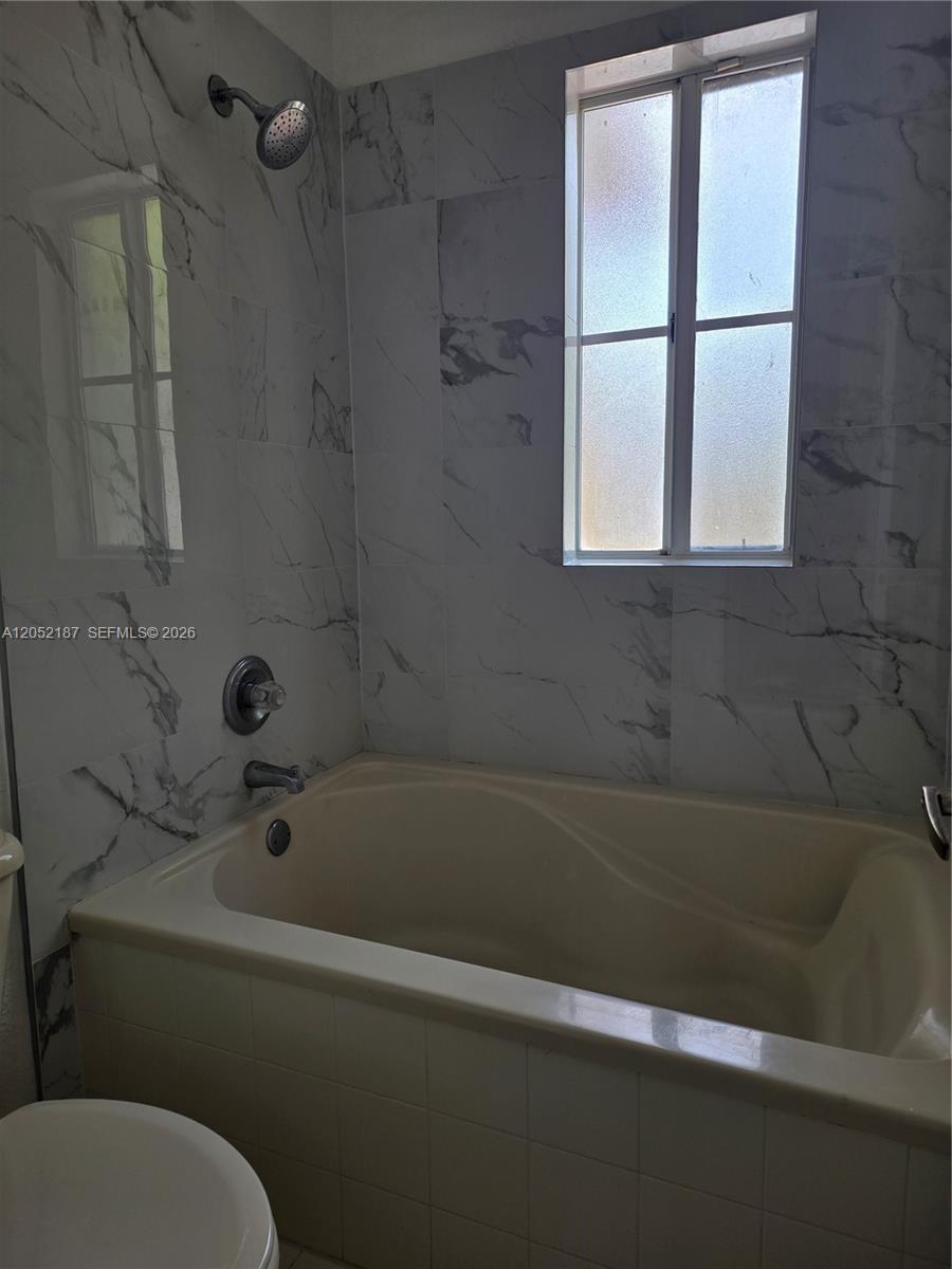 A12052187 Property Photo 12
