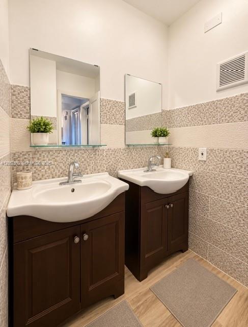 215 Se 3rd Avenue 306c Property Photo 9