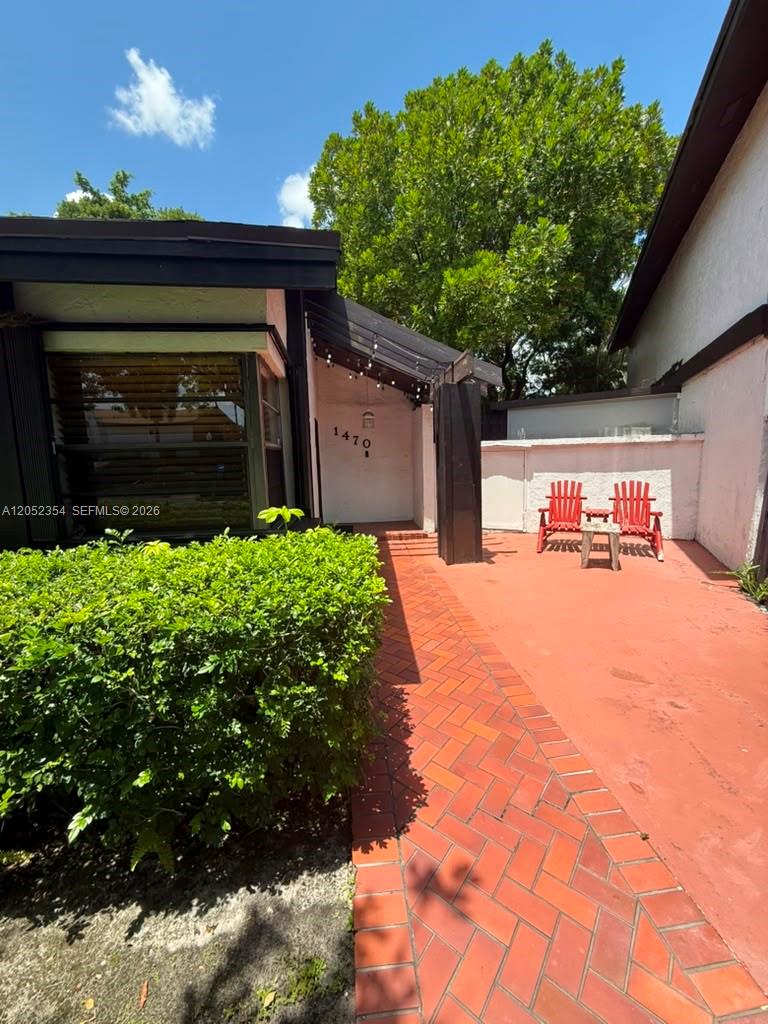 1470 Flamingo Court Property Photo 6