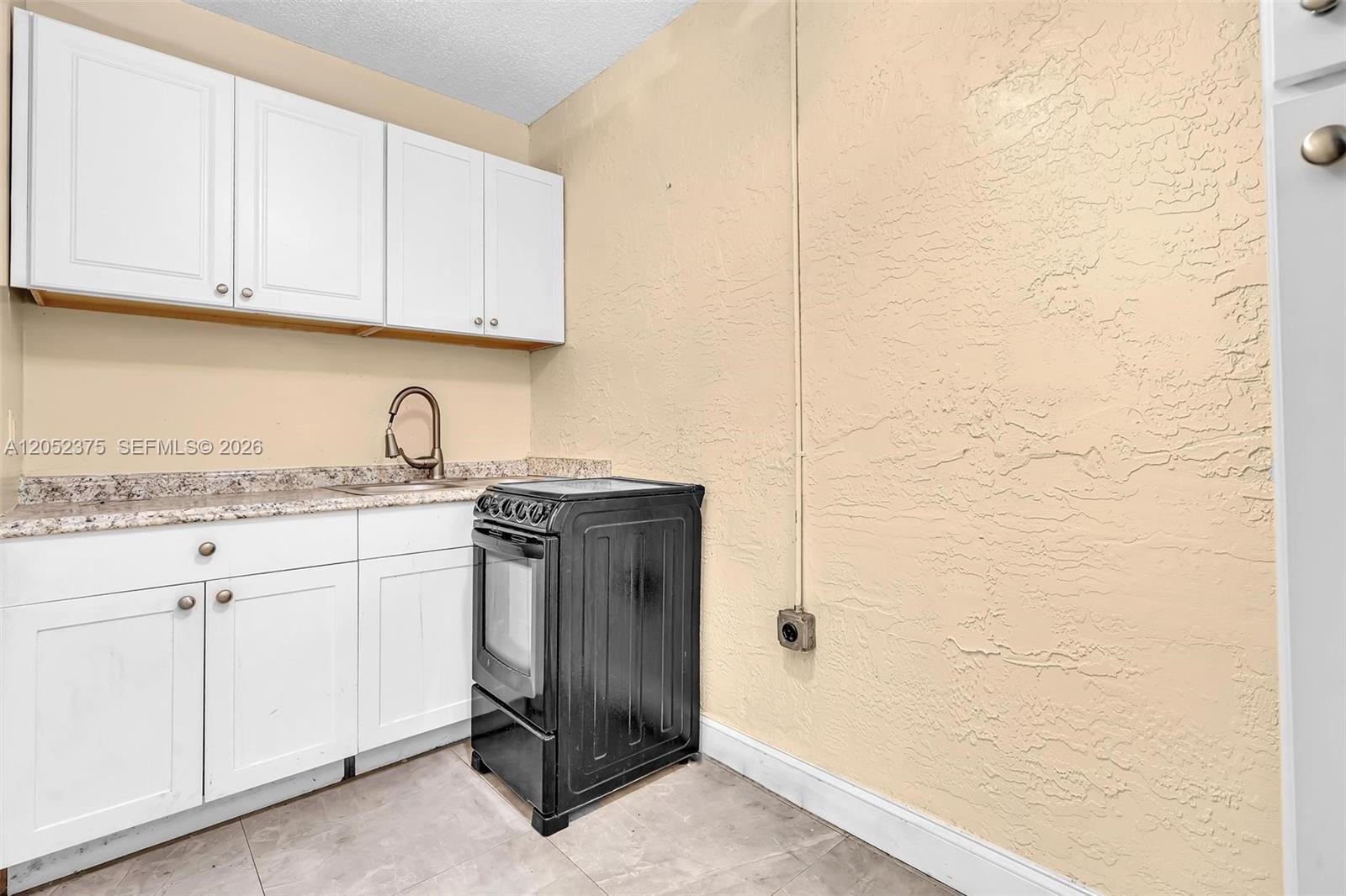 7480 Nw 37th Court Property Photo 9