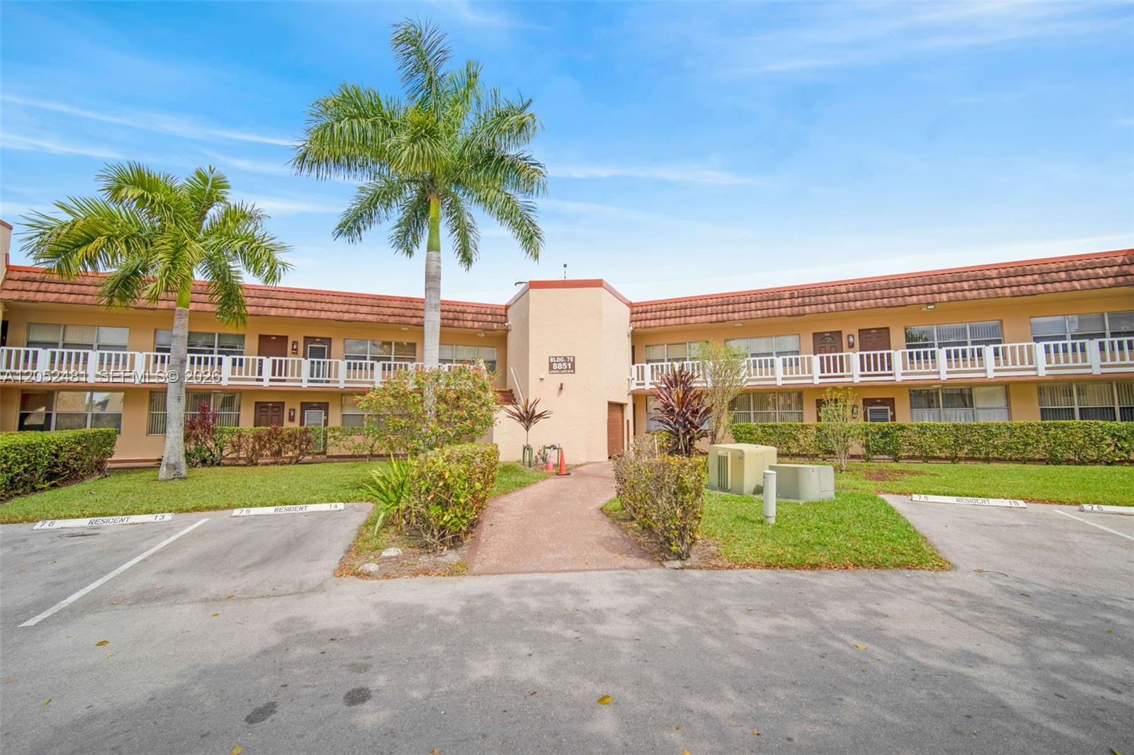 8851 Sunrise Lakes Boulevard 116 Property Photo 1