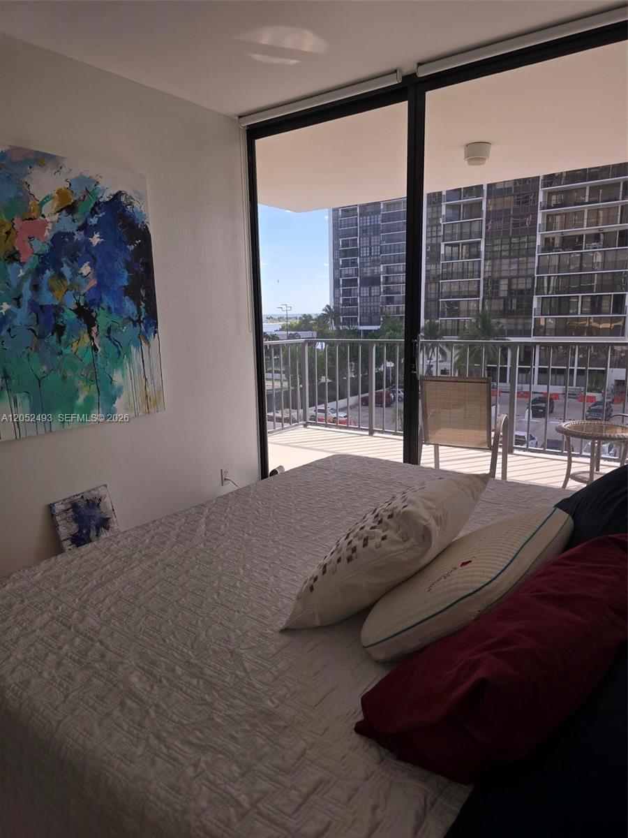 1901 Brickell Avenue B504 Property Photo 7