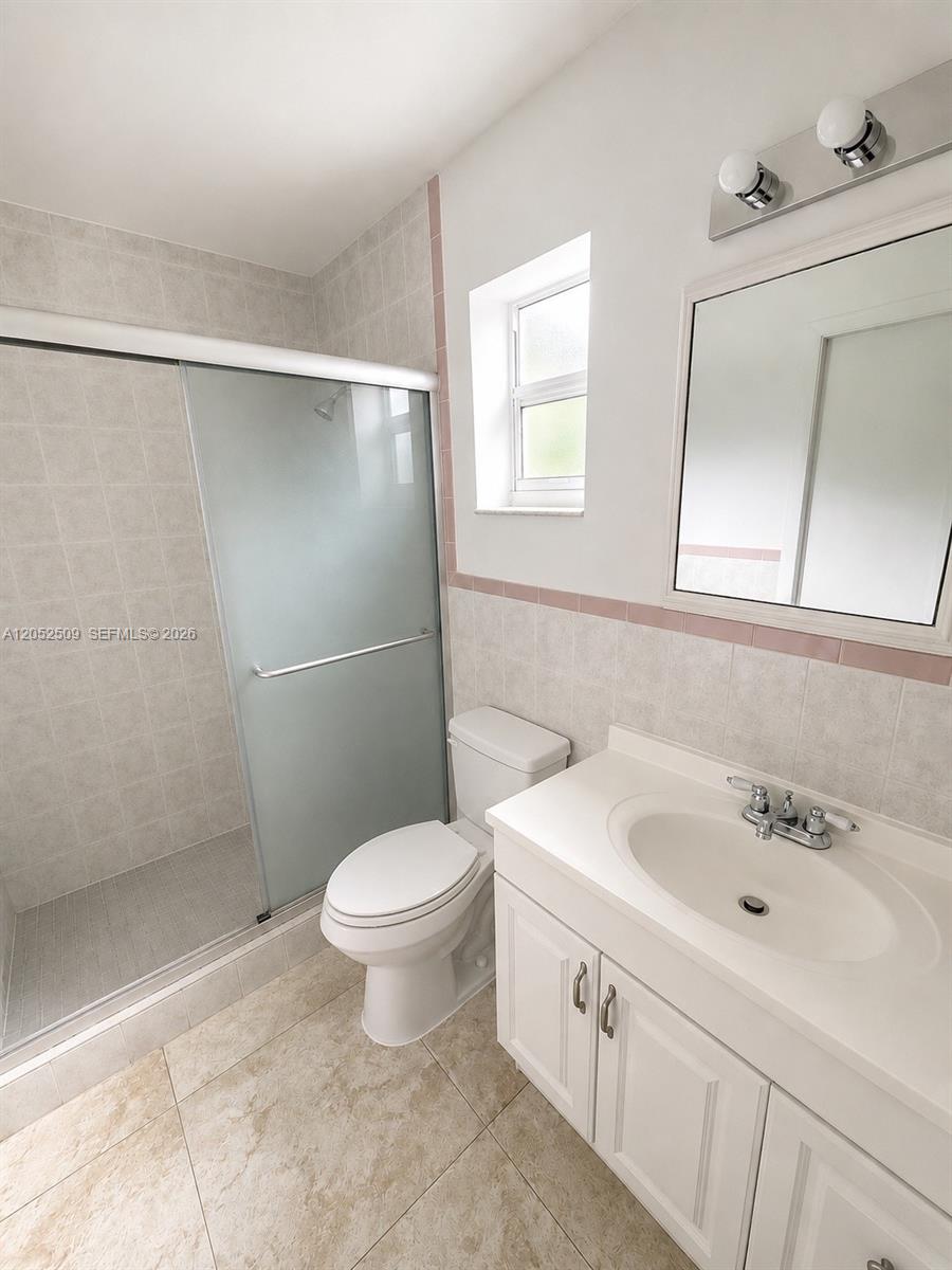 3710 N 54th Avenue Property Photo 11