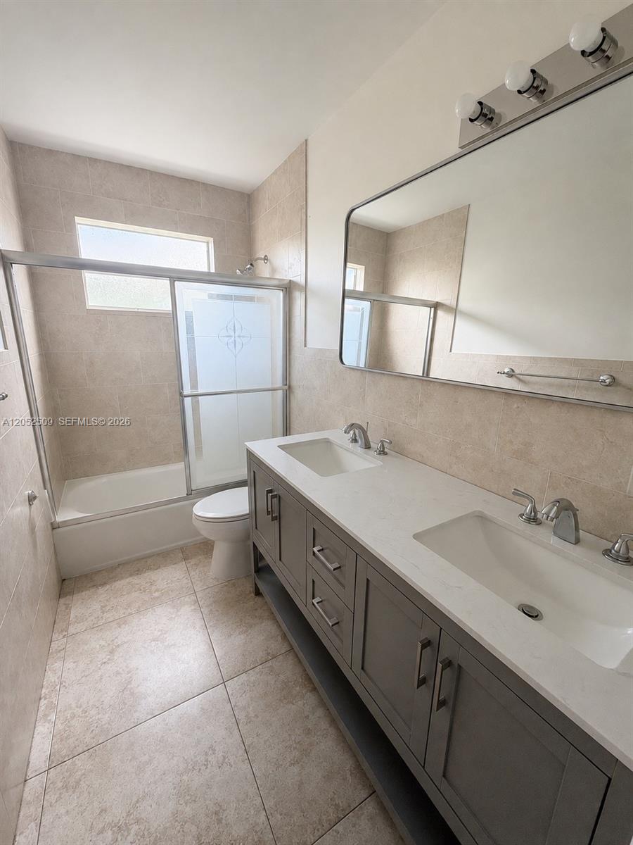 3710 N 54th Avenue Property Photo 12