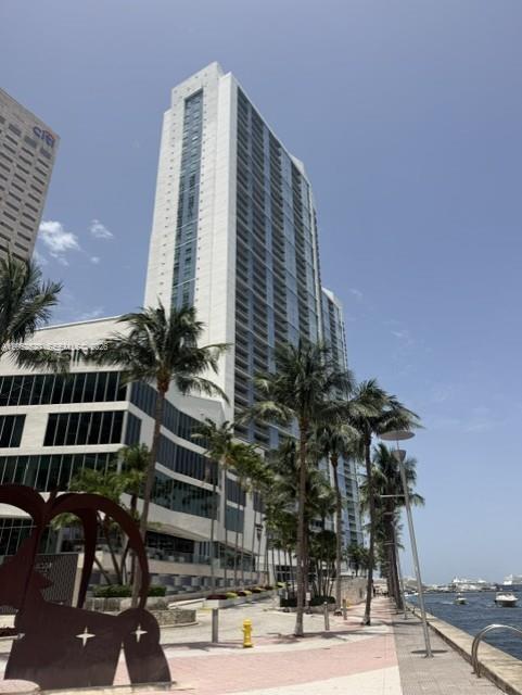 335 S Biscayne Boulevard 3507 Property Photo 2