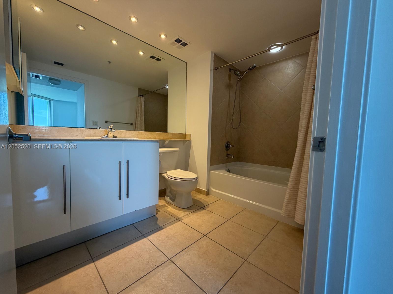 335 S Biscayne Boulevard 3507 Property Photo 12