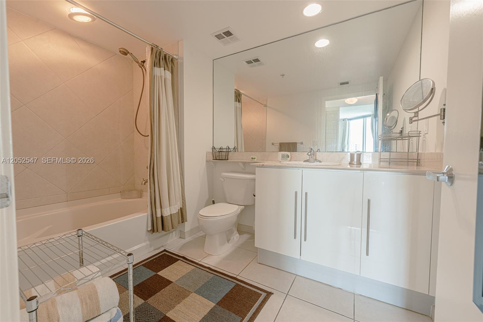 325 S Biscayne Boulevard 2119 Property Photo 8