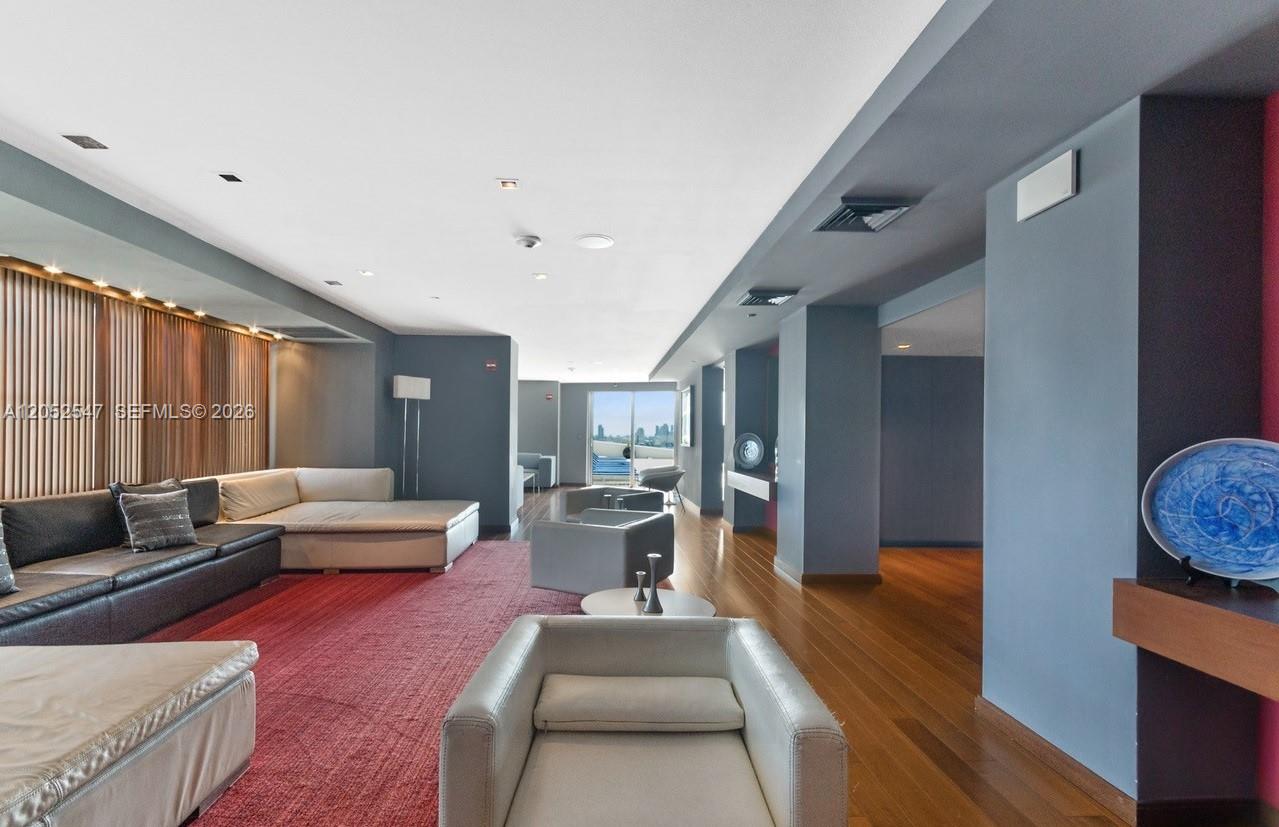 325 S Biscayne Boulevard 2119 Property Photo 35