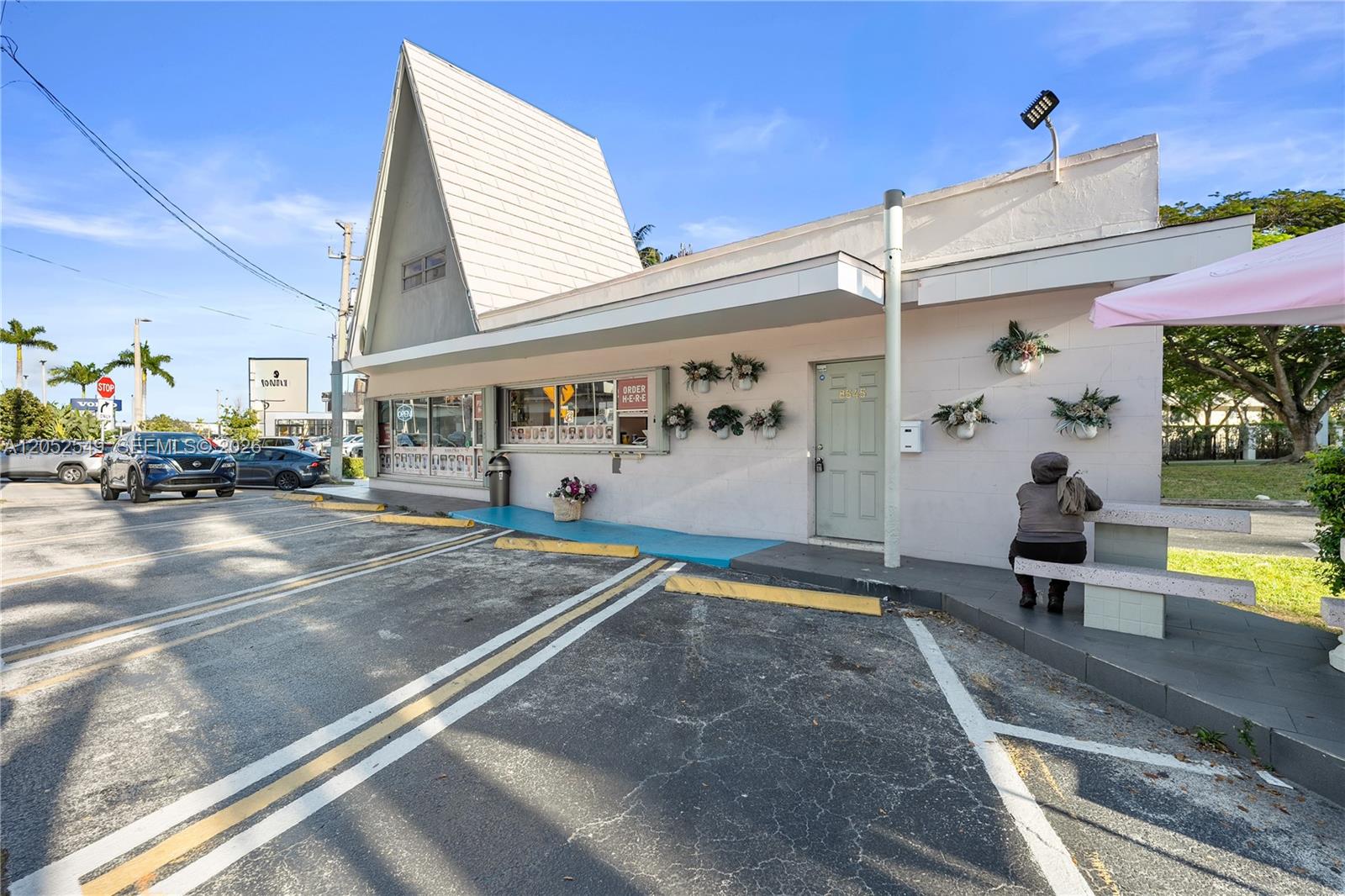 A12052549 Property Photo 2
