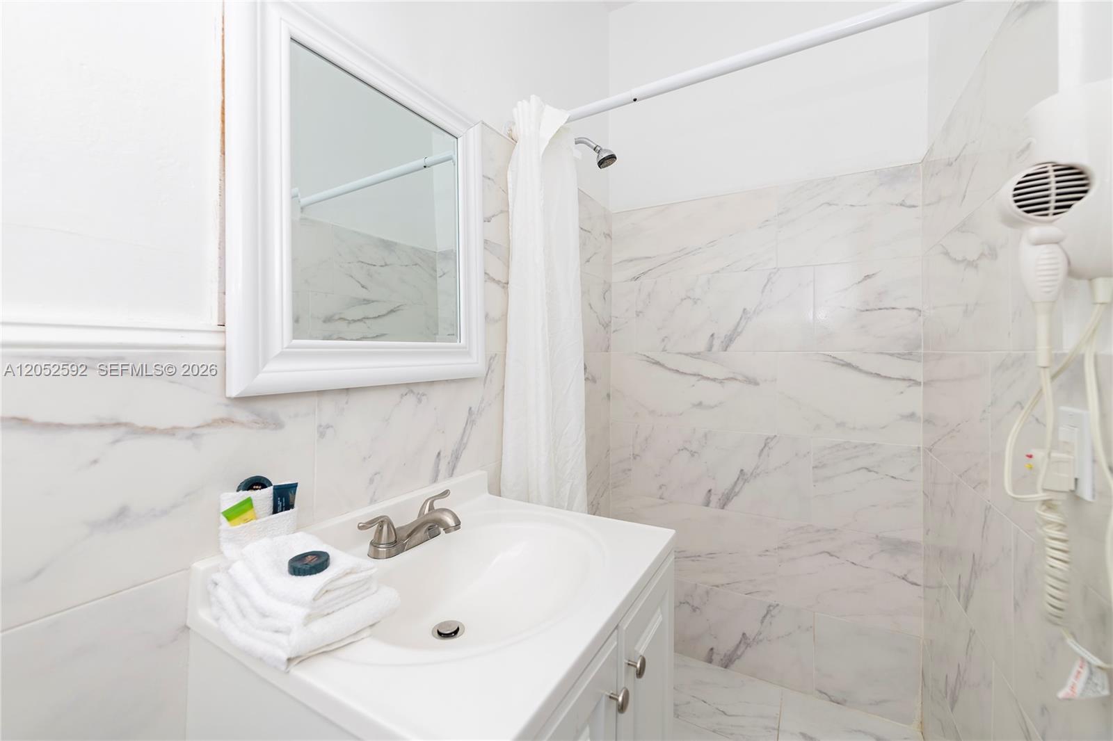 6760 Collins Avenue 29 Property Photo 6
