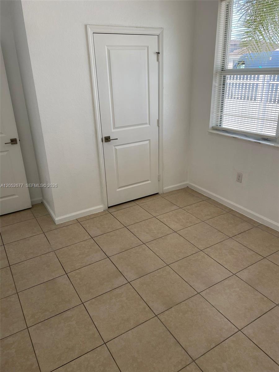 A12052677 Property Photo 7