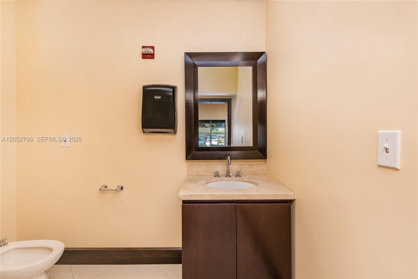 A12052706 Property Photo 28