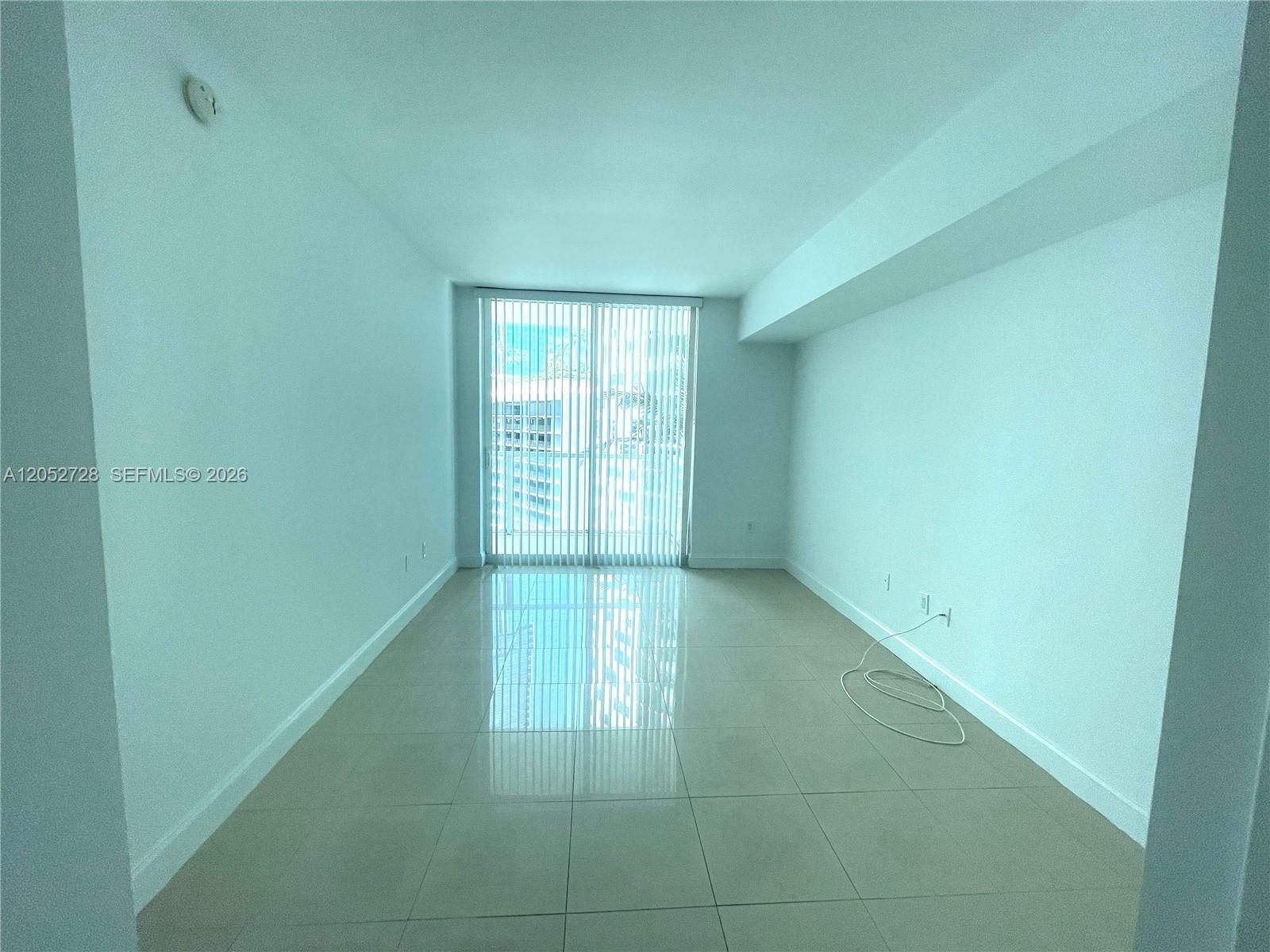 218 Se 14th Street 1004 Property Photo 10