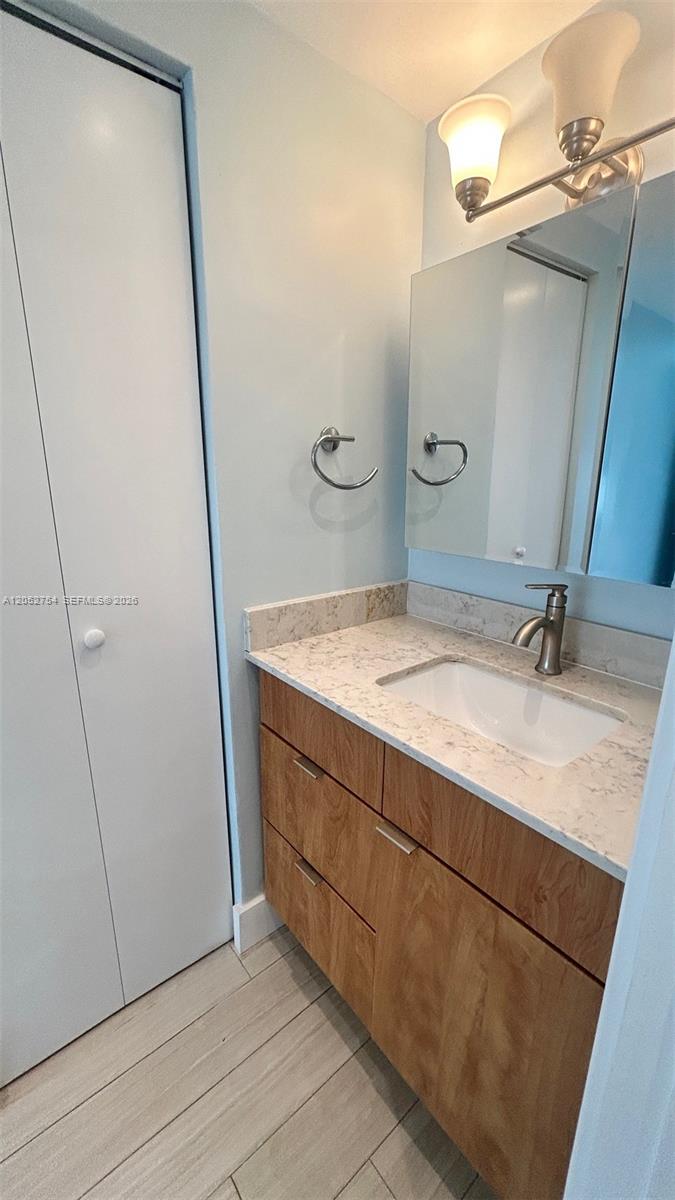 2899 Collins Avenue 724 Property Photo 12