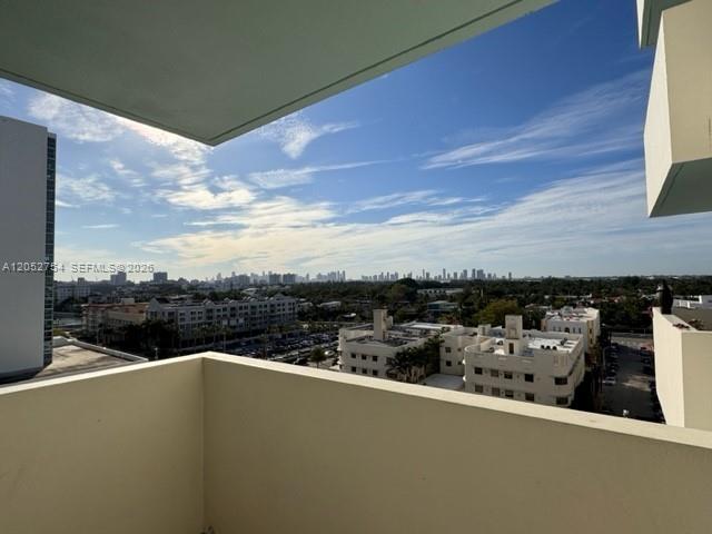 2899 Collins Avenue 724 Property Photo 19