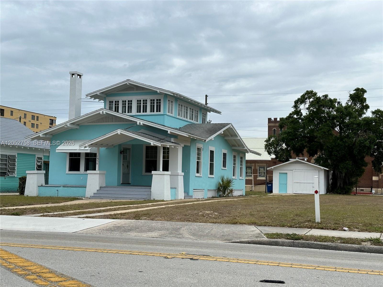 1870 Lakeview Road Property Photo 1