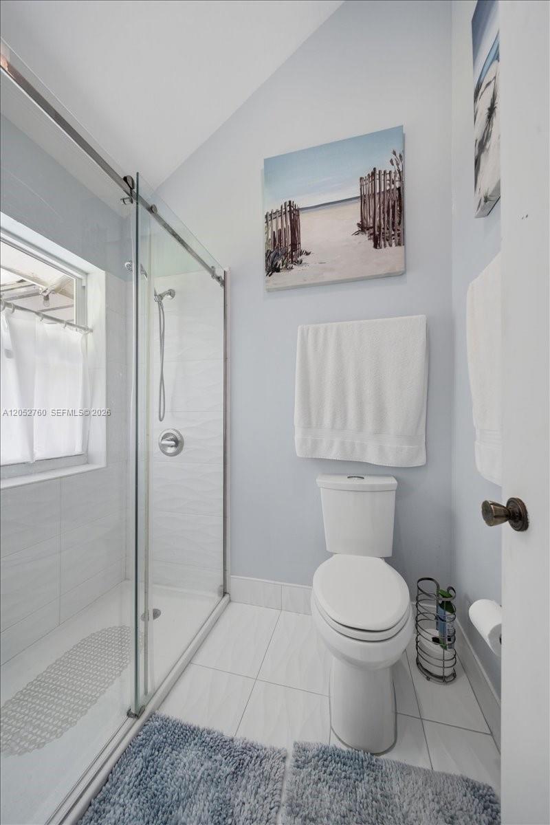 9050 Crescent Drive Property Photo 11
