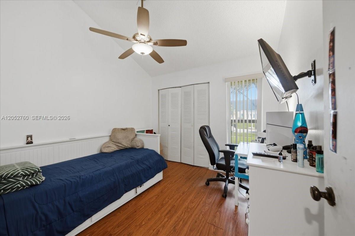 9050 Crescent Drive Property Photo 13