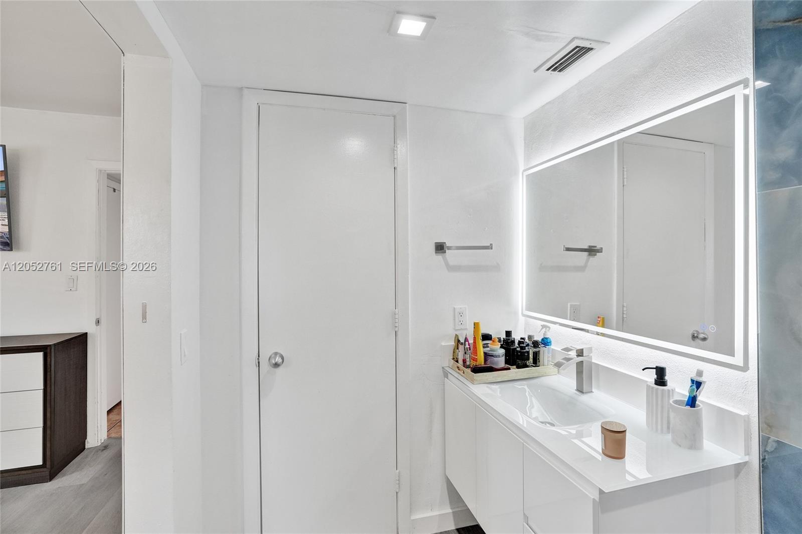 7430 Miami Lakes Drive E107 Property Photo 11