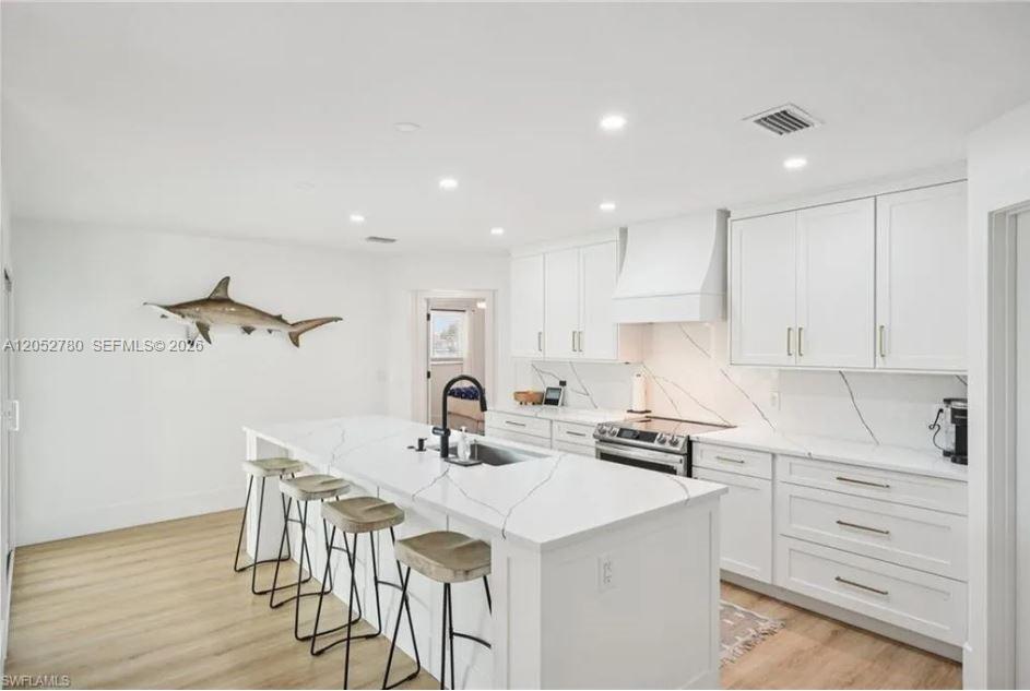 444 N Barfield Drive Property Photo 8