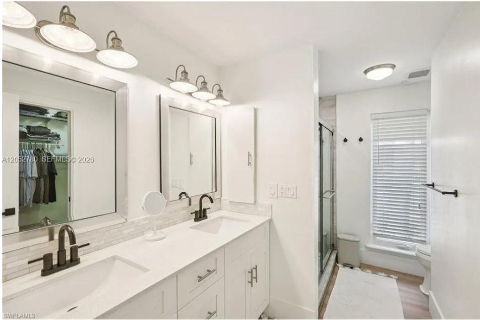444 N Barfield Drive Property Photo 16