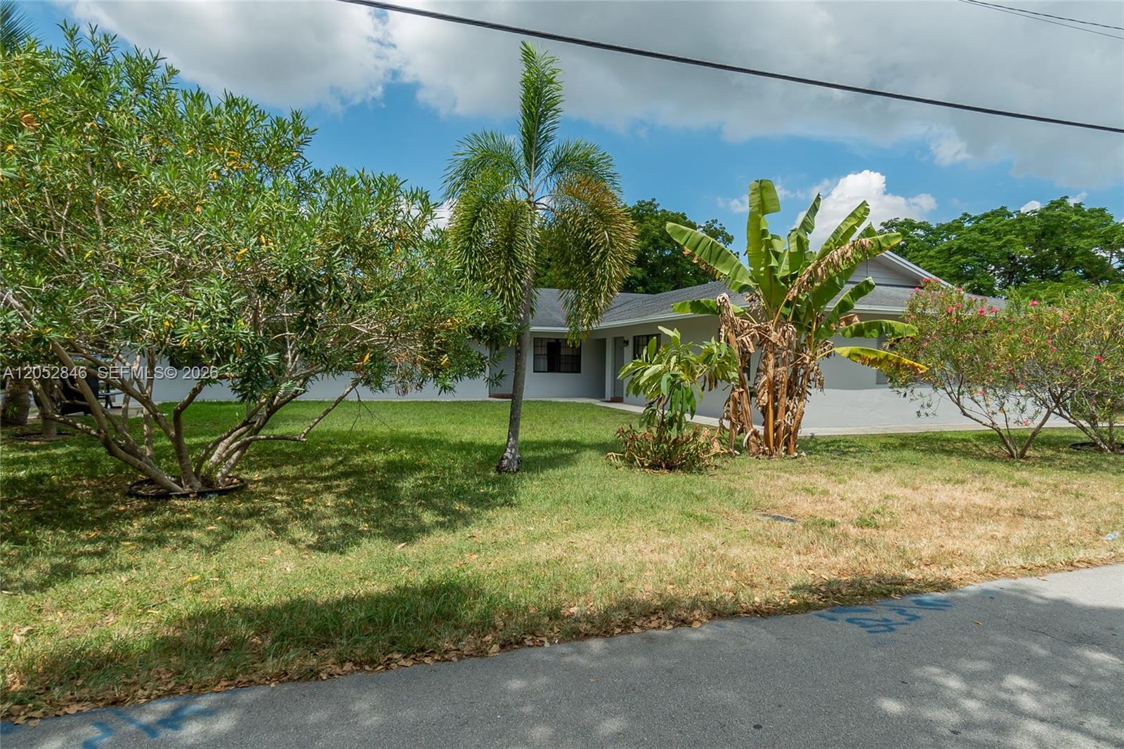 A12052846 Property Photo 11