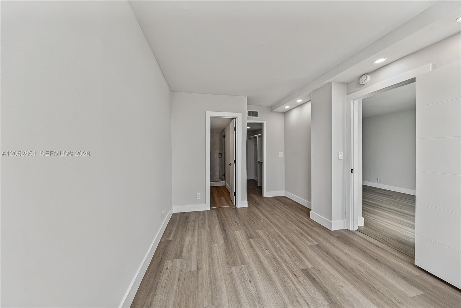 155 Isle Of Venice Drive 602 Property Photo 17